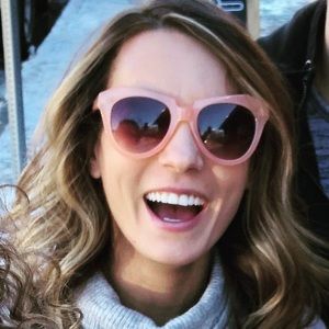 Meet your Posher, Oona